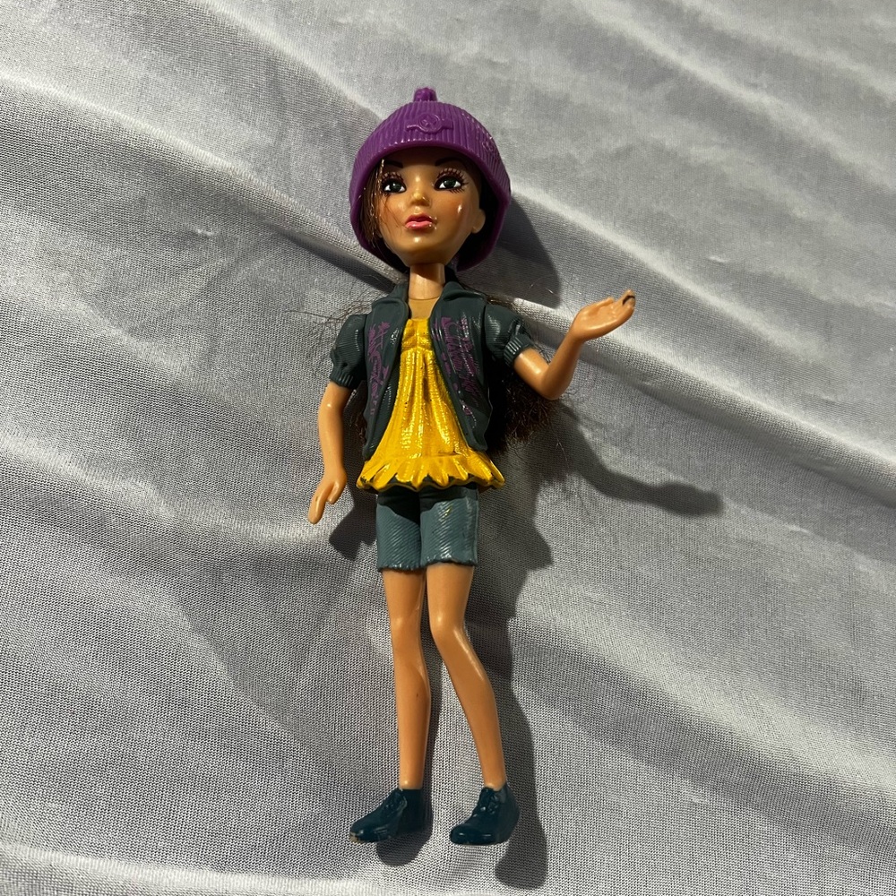 McDonald's 2011 Katie Spin Master Liv Doll - Loose
